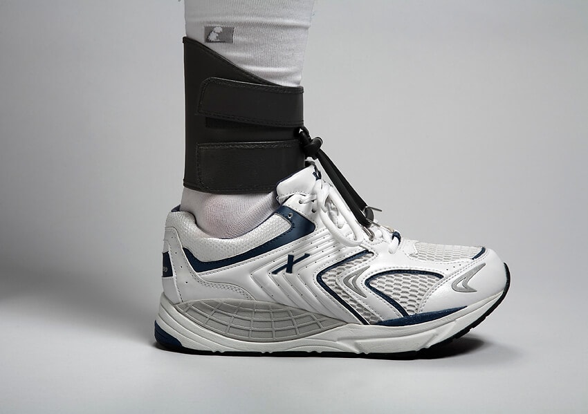 Dropfod Dropfodsbåndet hjælper til mere dynamisk gang